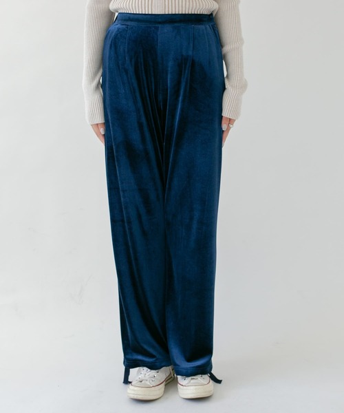 KBF（ケイビーエフ）の「ベロアストレートパンツ（その他パンツ・レディース・グリーン/ブルー/パープル系その他・ONE）」の18枚目の写真