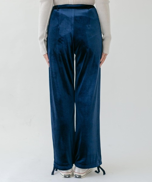 KBF（ケイビーエフ）の「ベロアストレートパンツ（その他パンツ・レディース・グリーン/ブルー/パープル系その他・ONE）」の20枚目の写真