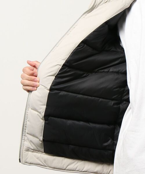 SISLEY（シスレー）の「ショート丈中綿ジャケット（その他アウター・メンズ・ブラック/ライトベージュ・SMALL/MEDIUM/LARGE）」の3枚目の写真