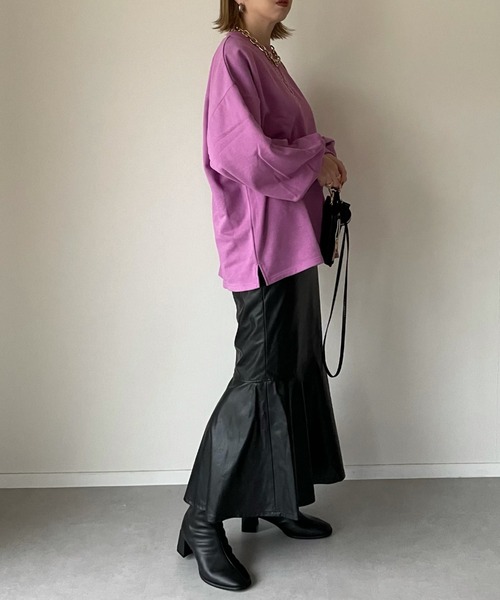 y/m by misato（イムバイミサト）の「ボリュームスリーブスウェットトップス（スウェット・レディース・ライトパープル/アイボリー/ベージュ・FREE）」の19枚目の写真