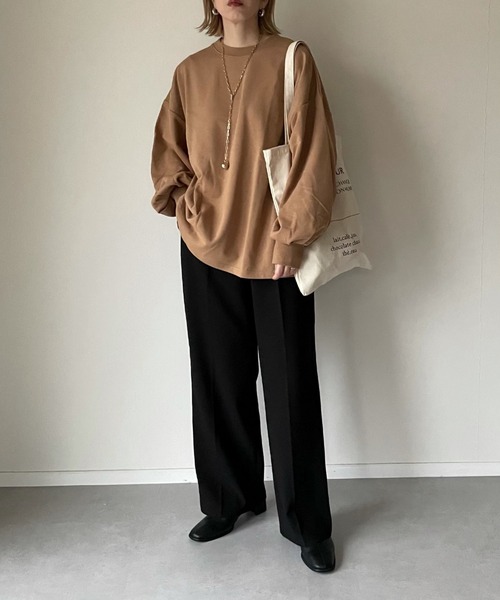 y/m by misato（イムバイミサト）の「ボリュームスリーブスウェットトップス（スウェット・レディース・ライトパープル/アイボリー/ベージュ・FREE）」の11枚目の写真