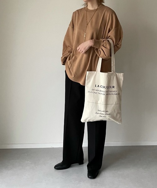 y/m by misato（イムバイミサト）の「ボリュームスリーブスウェットトップス（スウェット・レディース・ライトパープル/アイボリー/ベージュ・FREE）」の13枚目の写真