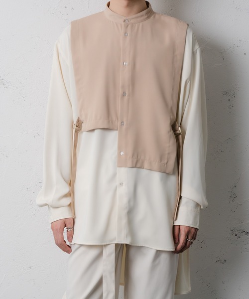 Adoon plain(アドーンプレーン)の「【Adoon plain】レイヤードバンドカラーシャツ(シャツ/ブラウス・メンズ・ホワイト/ベージュ・MEDIUM/LARGE)」の1枚目の写真