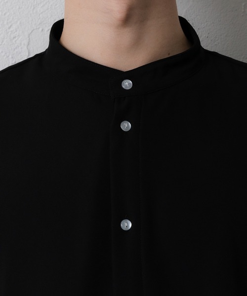 Adoon plain(アドーンプレーン)の「【Adoon plain】レイヤードバンドカラーシャツ(シャツ/ブラウス・メンズ・ホワイト/ベージュ・MEDIUM/LARGE)」の12枚目の写真