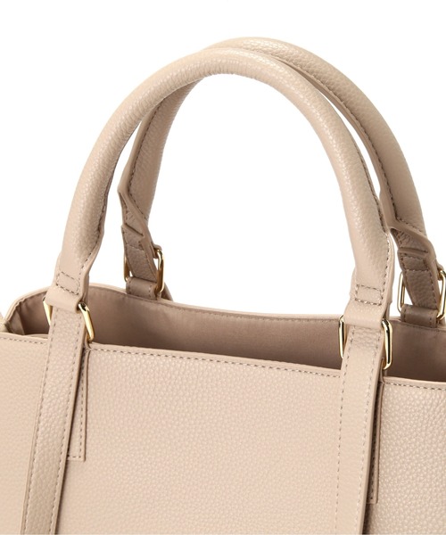 NATURAL BEAUTY BASIC（ナチュラルビューティーベーシック）の「ライトウエイト２ＷＡＹハンドルトート（トートバッグ・レディース・オフホワイト/ベージュ/ブラック・ﾌﾘ-）」の14枚目の写真