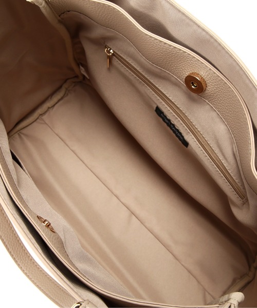 NATURAL BEAUTY BASIC（ナチュラルビューティーベーシック）の「ライトウエイト２ＷＡＹハンドルトート（トートバッグ・レディース・オフホワイト/ベージュ/ブラック・ﾌﾘ-）」の18枚目の写真