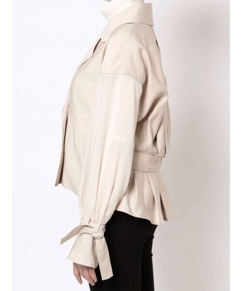 MERCURYDUO(マーキュリーデュオ)の「シアースリーブショートトレンチコート(トレンチコート・レディース・ベージュ・FREE)」の7枚目の写真