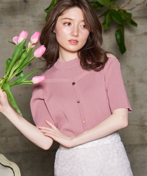 NOELA（ノエラ）の「オープンショルダーリブニット（ニット/セーター・レディース・ピンク/ブラウン/ベージュ・フリー）」の5枚目の写真