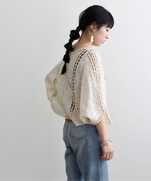 LHELBIE(レルビエ)の「カットワークレース刺繍カーディガン(その他トップス・レディース・ブラック/オフホワイト/ライトベージュ・M)」の17枚目の写真