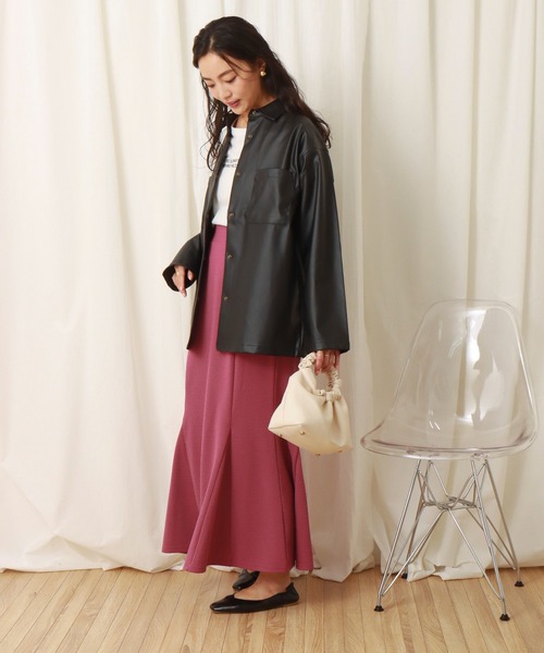 libelle more（リベル モア）の「フェイクレザーシャツジャケット（シャツ/ブラウス・レディース・ベージュ/ブラウン/ブラック/ライトカーキ・M/L）」の17枚目の写真