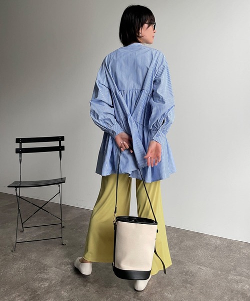 Thevon（ゼボン）の「ストライプティアードチュニックブラウス（シャツ