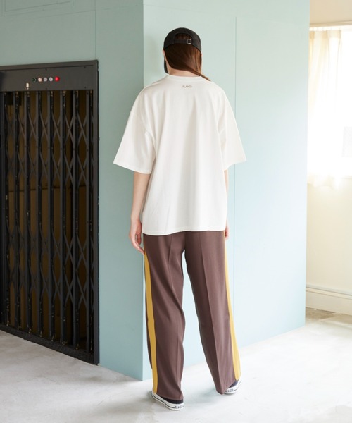 flaner（フラネ）の「Side line jersey pants/サイドラインジャージパンツ（その他パンツ・レディース・ブラウン/カーキ/ナチュラル・SMALL/MEDIUM/LARGE）」の11枚目の写真