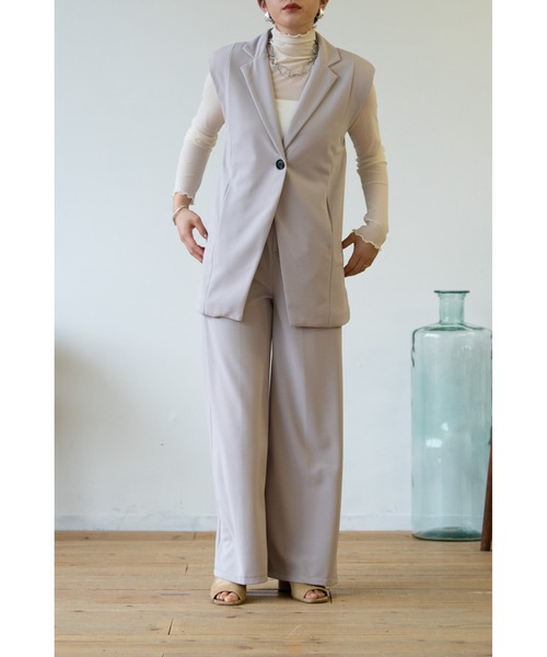 HANNE（アン）の「ベストセットアップ ﾍﾞｽﾄ/ﾌﾚｱﾊﾟﾝﾂ（セットアップ・レディース・ブラック/グレー・フリー）」の5枚目の写真