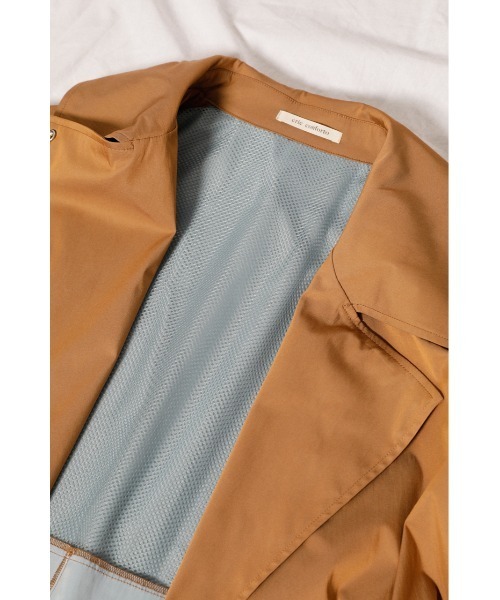 crie conforto(クリーコンフォルト)の「バイカラージレブルゾン(ブルゾン・レディース・ブラック/ベージュ・SMALL/MEDIUM)」の10枚目の写真