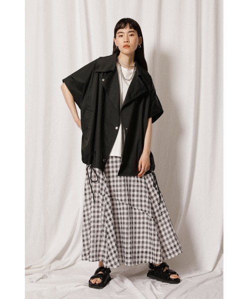 crie conforto(クリーコンフォルト)の「バイカラージレブルゾン(ブルゾン・レディース・ブラック/ベージュ・SMALL/MEDIUM)」の11枚目の写真