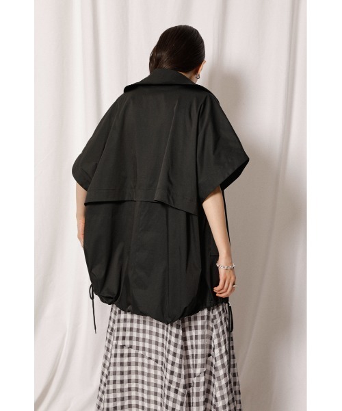 crie conforto(クリーコンフォルト)の「バイカラージレブルゾン(ブルゾン・レディース・ブラック/ベージュ・SMALL/MEDIUM)」の3枚目の写真
