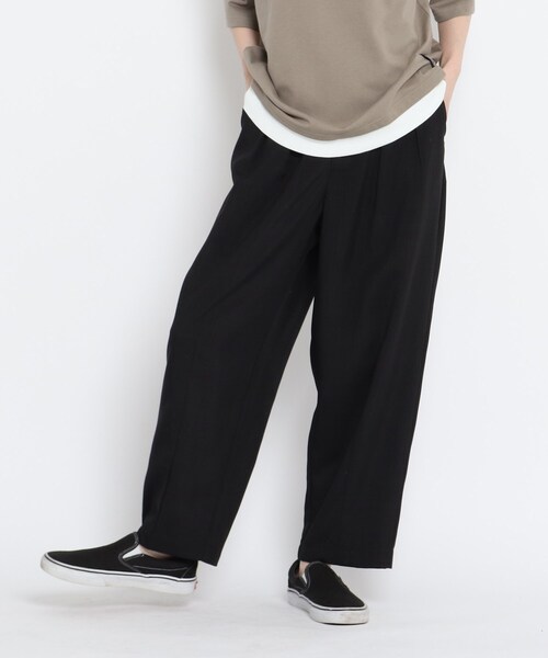 BASECONTROL(ベースコントロール)の「◆リネンタッチシャンブレー バルーンシルエット ワイドパンツ(その他パンツ・レディース・ブラック/ベージュ/ネイビー・99)」の1枚目の写真