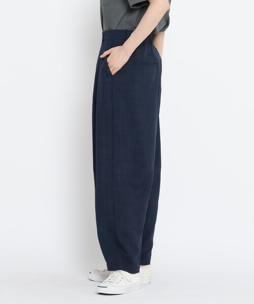 BASECONTROL(ベースコントロール)の「◆リネンタッチシャンブレー バルーンシルエット ワイドパンツ(その他パンツ・レディース・ブラック/ベージュ/ネイビー・99)」の5枚目の写真