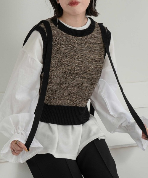 lawgy（ラウジー）の「tape design knit vest（ベスト・レディース・グリーン/オレンジ系/ブラック・FREE）」の2枚目の写真