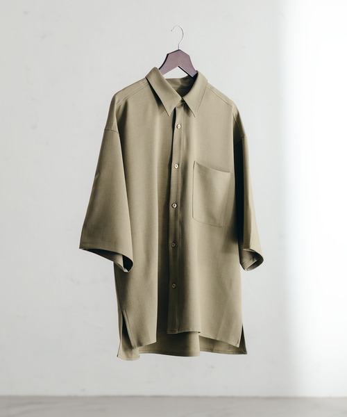 epnok(エプノック)の「サイドスリットベーシックルーズシャツ(SET UP/UNISEX)(シャツ/ブラウス・レディース・ブラック/カーキ/ブルーグレー/ライトベージュ・SMALL/MEDIUM/LARGE)」の4枚目の写真