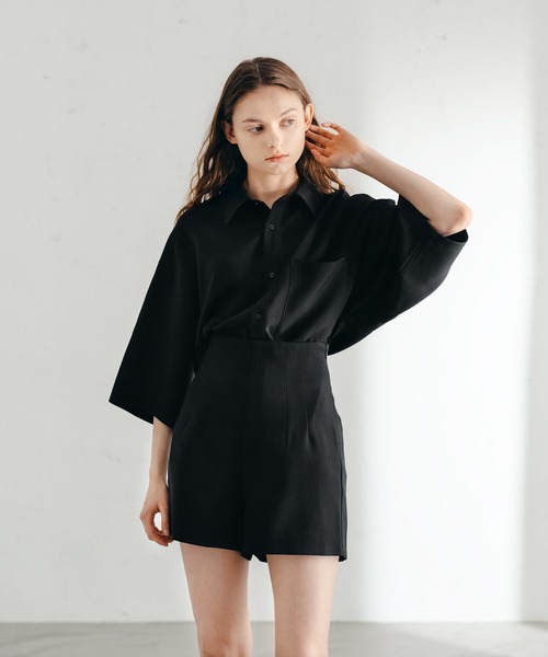 epnok(エプノック)の「サイドスリットベーシックルーズシャツ(SET UP/UNISEX)(シャツ/ブラウス・レディース・ブラック/カーキ/ブルーグレー/ライトベージュ・SMALL/MEDIUM/LARGE)」の20枚目の写真
