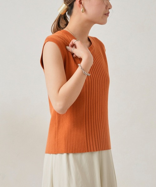 Chez toi（シェトワ）の「イレギュラーピッチコンパクトフレンチスリーブプルオーバー（ニット/セーター・レディース・ブラック/オフホワイト/オレンジ/グリーン・FREE）」の4枚目の写真