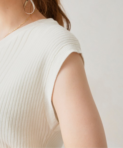 Chez toi（シェトワ）の「イレギュラーピッチコンパクトフレンチスリーブプルオーバー（ニット/セーター・レディース・ブラック/オフホワイト/オレンジ/グリーン・FREE）」の18枚目の写真