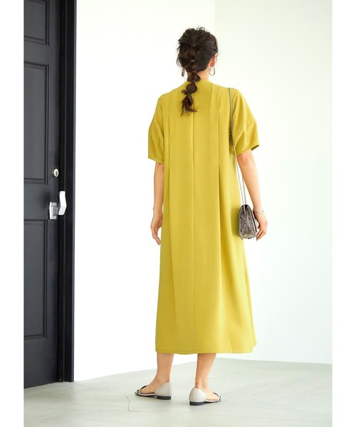 STYLE DELI(スタイルデリ)の「【LUXE】タック留めほおずきスリーブワンピース(ワンピース・レディース・ブルー/マスタード・01/02)」の20枚目の写真