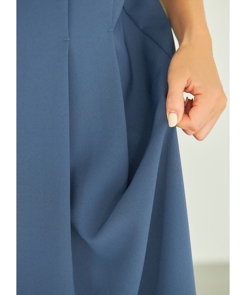STYLE DELI(スタイルデリ)の「【LUXE】タック留めほおずきスリーブワンピース(ワンピース・レディース・ブルー/マスタード・01/02)」の15枚目の写真