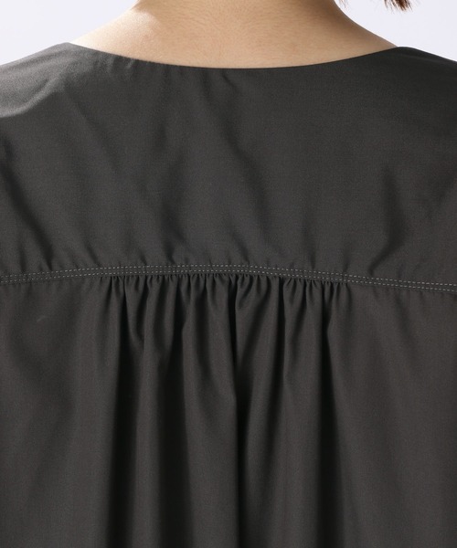 niko and...（ニコアンド）の「ファンクション配色Vネックワンピース（ワンピース・レディース・イエロー×ブラック/チャコール/カーキ・MEDIUM/LARGE）」の11枚目の写真