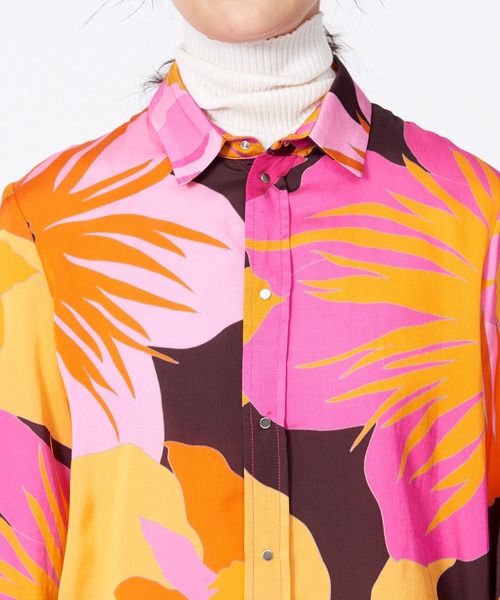 36Quatre-Neuf（カトルナフ）の「Roseannaフラワープリントレギュラー（シャツ/ブラウス・レディース・オレンジ・フリー）」の8枚目の写真