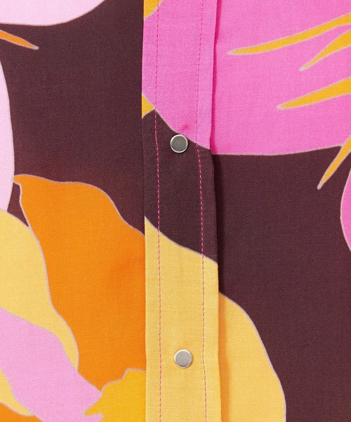 36Quatre-Neuf（カトルナフ）の「Roseannaフラワープリントレギュラー（シャツ/ブラウス・レディース・オレンジ・フリー）」の5枚目の写真