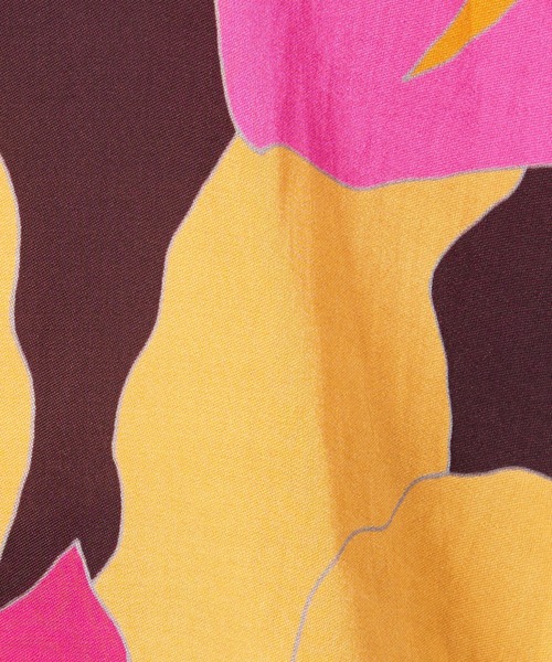 36Quatre-Neuf（カトルナフ）の「Roseannaフラワープリントレギュラー（シャツ/ブラウス・レディース・オレンジ・フリー）」の4枚目の写真