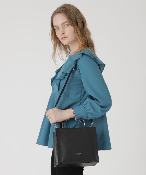BLUE LABEL CRESTBRIDGE レザーメタルハンドルスクエア BLUE LABEL CRESTBRIDGE レザーメタルハンドルスクエア - メルカリ