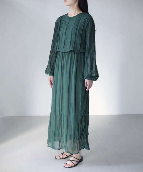 cheriella(シェリエラ)の「【cheriella】WEB限定クリンクルブラウジングワンピース 新色追加(ドレス・レディース・ブラック/グリーン/テラコッタ/アイボリー・M)」の20枚目の写真