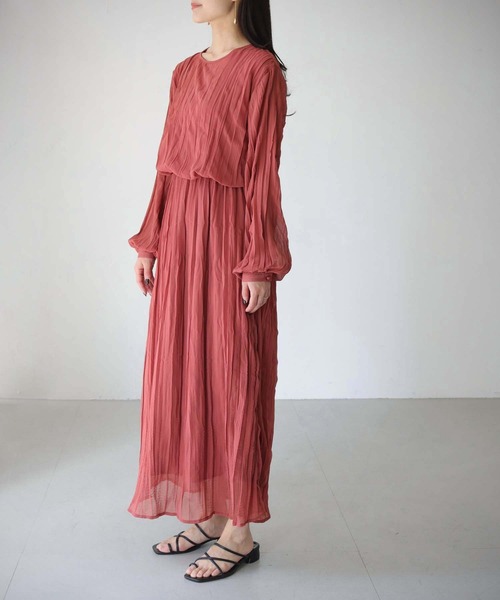 cheriella(シェリエラ)の「【cheriella】WEB限定クリンクルブラウジングワンピース 新色追加(ドレス・レディース・ブラック/グリーン/テラコッタ/アイボリー・M)」の11枚目の写真