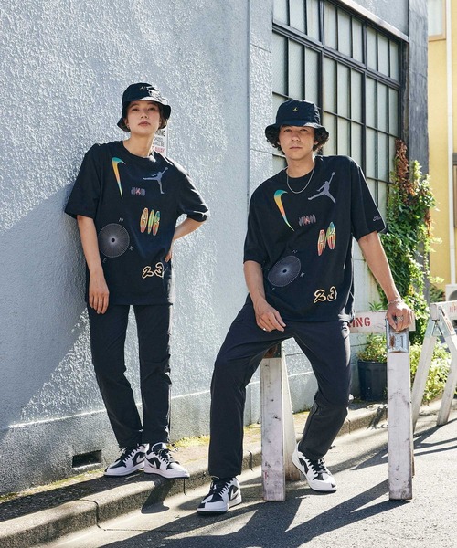 JORDAN BRAND（ジョーダンブランド）の「エア ジョーダン 1 LOW SE ウィメンズシューズ / Air Jordan 1 Low SE Women's Shoes＜22.5-29cm 展開＞（スニーカー・レディース・ホワイト・26/24/25/24.5/27/26.5/29/27.5/28/28.5/23/23.5/22.5/25.5）」の11枚目の写真