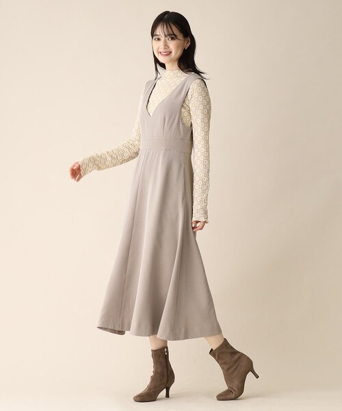 OPAQUE.CLIP（オペークドットクリップ）の「◆フラワーレースハイネックトップス（Tシャツ/カットソー・レディース・ブラック/ベージュ/オフホワイト・38）」の8枚目の写真