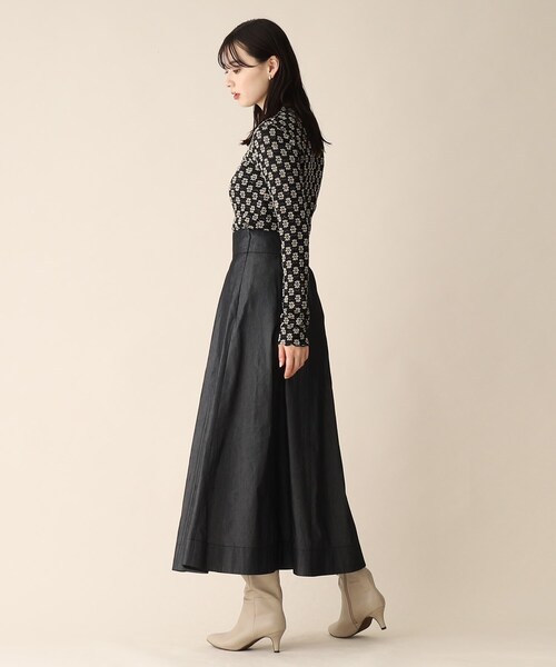 OPAQUE.CLIP（オペークドットクリップ）の「◆フラワーレースハイネックトップス（Tシャツ/カットソー・レディース・ブラック/ベージュ/オフホワイト・38）」の14枚目の写真