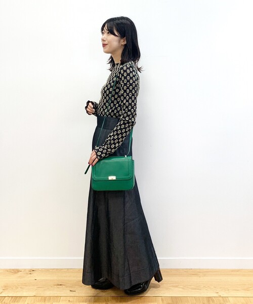 OPAQUE.CLIP（オペークドットクリップ）の「◆フラワーレースハイネックトップス（Tシャツ/カットソー・レディース・ブラック/ベージュ/オフホワイト・38）」の21枚目の写真