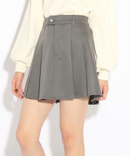 PINK-latte（ピンクラテ）の「◆【ニコラ掲載アイテム】シンプルプリーツミニスカート（スカート・キッズ・ベージュ/ブラック/チャコールグレー・14/15 /16）」の22枚目の写真