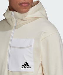 adidas（アディダス）の「Designed for Gameday パーカー