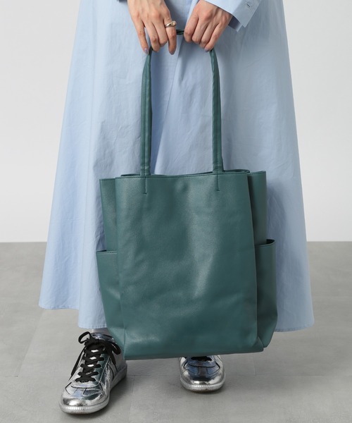 希少カラー 美品 A4収納 P.i.d レザー トートバッグ スカイブルー 希少カラー 美品 A4収納 P.i.d レザー トートバッグ スカイブルー