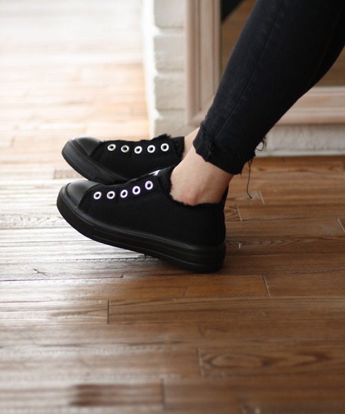 kitson(キットソン)の「kitson / キットソン 3WAYフェイクファースニーカー / hsky(スニーカー・レディース・グレー/ブラック/ベージュ・SMALL/MEDIUM/LARGE/X-LARGE)」の2枚目の写真