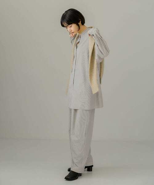 KBF(ケイビーエフ)の「マルチストライプイージーパンツ(その他パンツ・レディース・ホワイト系その他/ブルー系その他・ONE)」の4枚目の写真