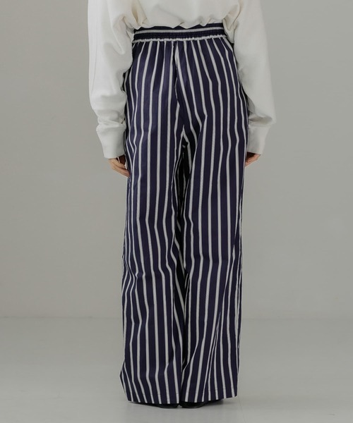 KBF(ケイビーエフ)の「マルチストライプイージーパンツ(その他パンツ・レディース・ホワイト系その他/ブルー系その他・ONE)」の19枚目の写真