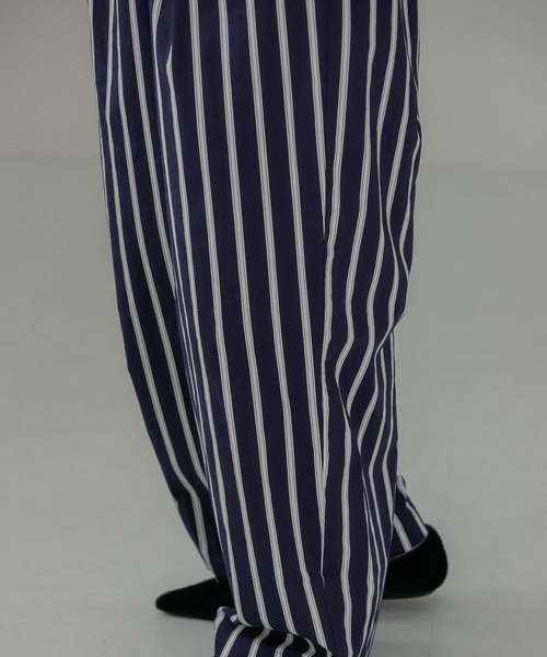 KBF(ケイビーエフ)の「マルチストライプイージーパンツ(その他パンツ・レディース・ホワイト系その他/ブルー系その他・ONE)」の16枚目の写真