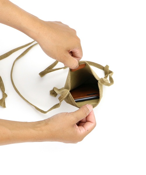 BrownBrown（ブラウンブラウン）の「【BrownBrown】ブラウンブラウン/Mr,Browモバイルショルダーバック（ピッグスエード)（ショルダーバッグ・レディース・ベージュ/ブラック/グレー・FREE）」の8枚目の写真