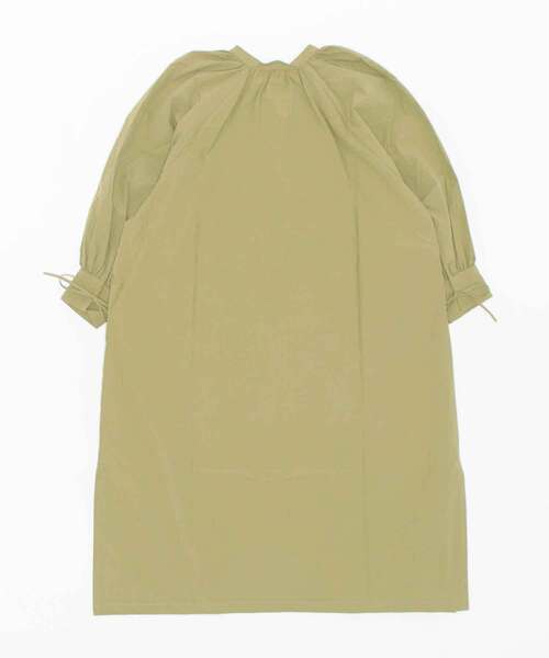LOWRYS FARM(ローリーズファーム)の「ソデボリュームワンピース 169501(ワンピース・キッズ・オフホワイト/カーキ・150cm/160cm)」の3枚目の写真