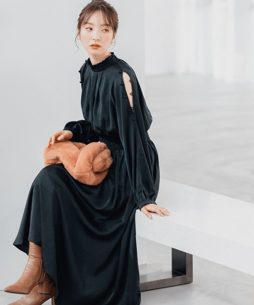 Andemiu（アンデミュウ）の「【WEB限定】カタボタンシャーリングワンピース178874（ワンピース・レディース・ブラック/ホワイト系その他5/ベージュ/その他10・FREE）」の3枚目の写真